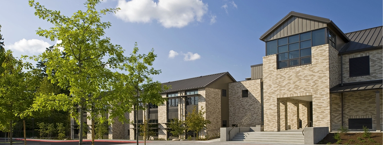 St Thomas School exterior