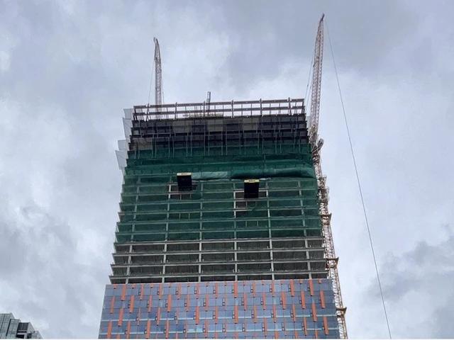 Bellevue 600 under construction (from PSBJ article)