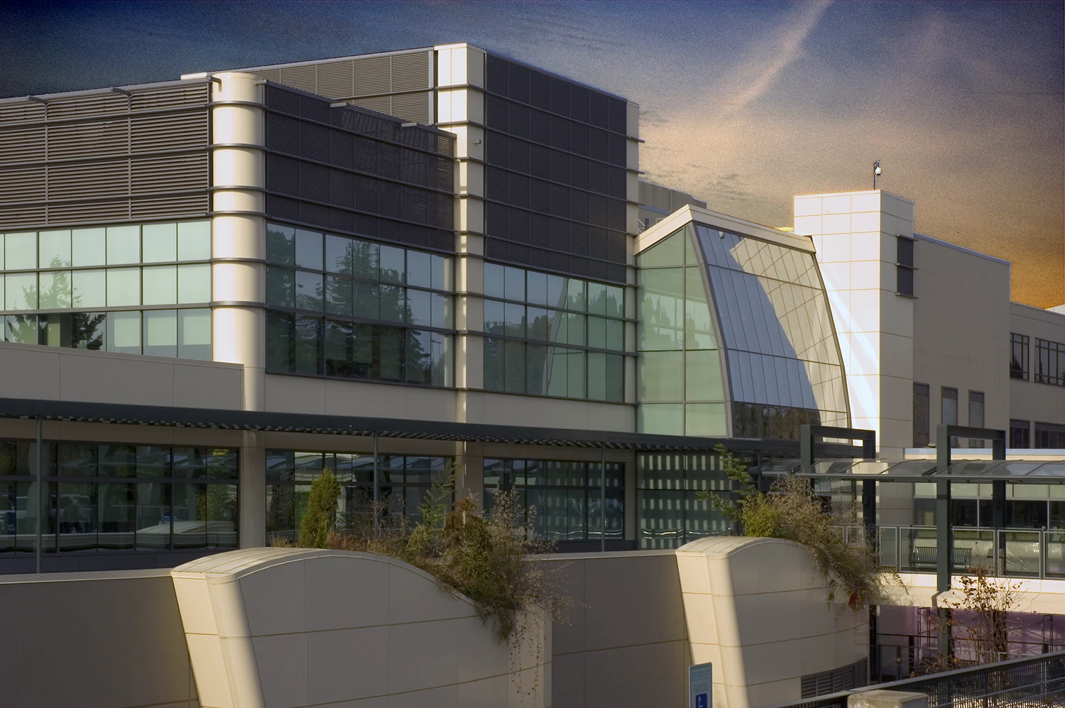 Seattle Children's Melinda French Gates Ambulatory Care Wing exterior