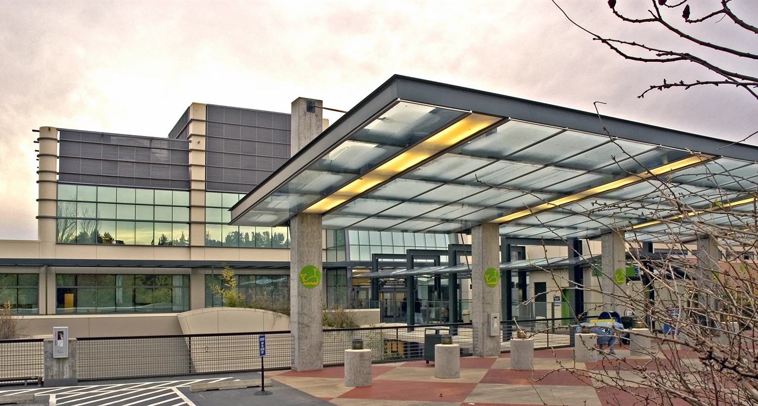 Seattle Children's Melinda French Gates Ambulatory Care Wing main entrance