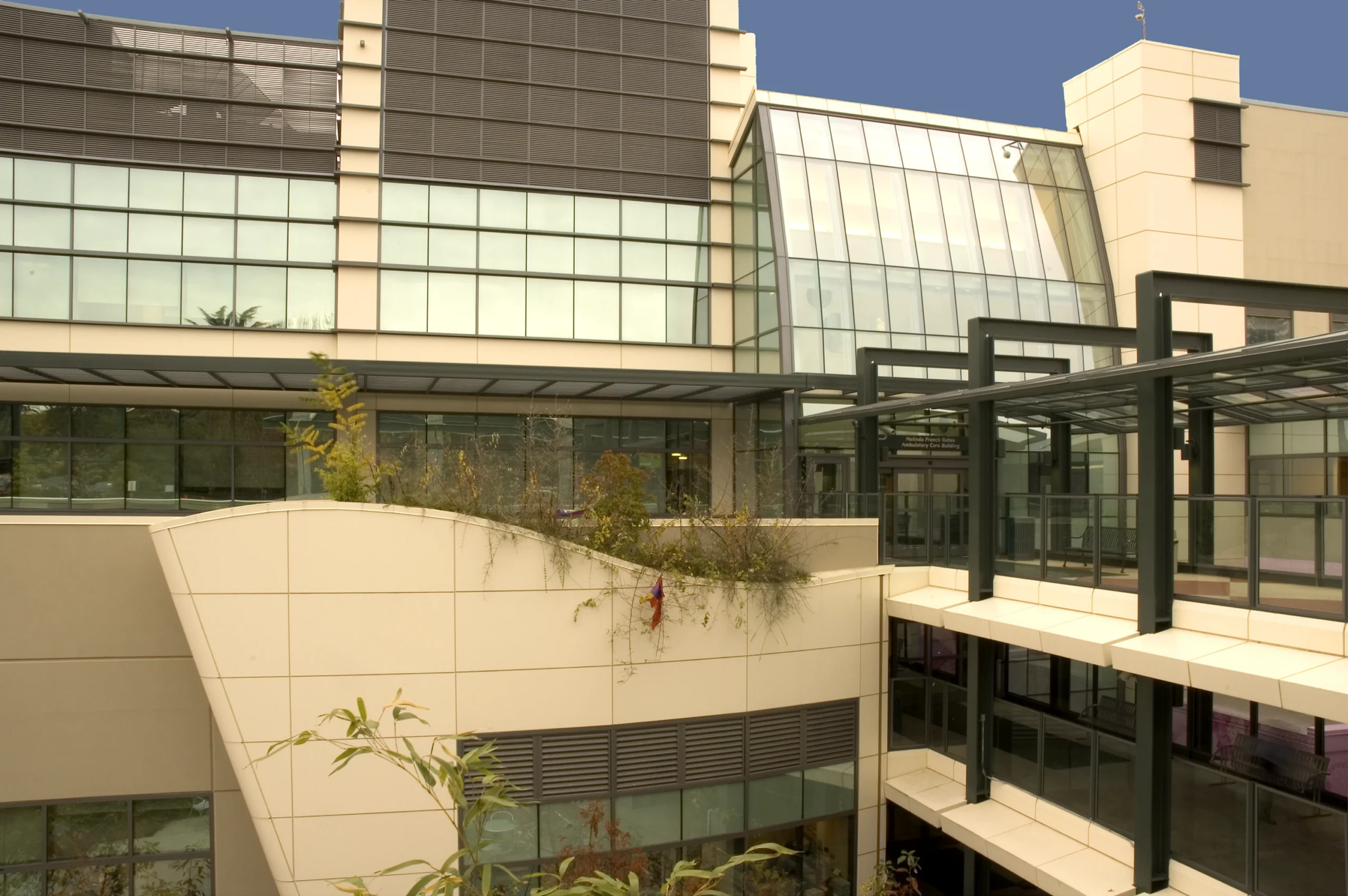 Seattle Children's Melinda French Gates Ambulatory Care Wing main entrance