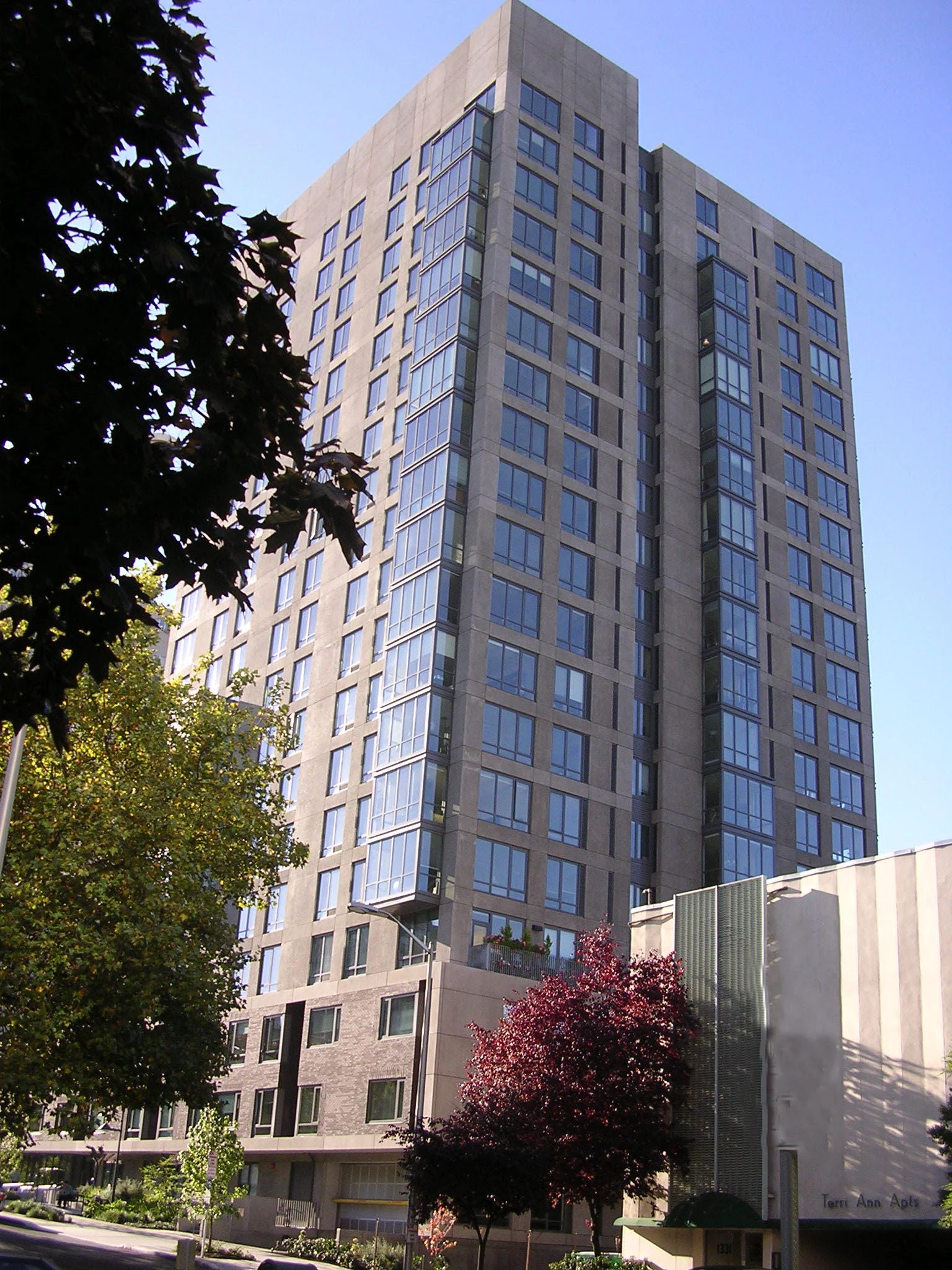 Horizon House tower