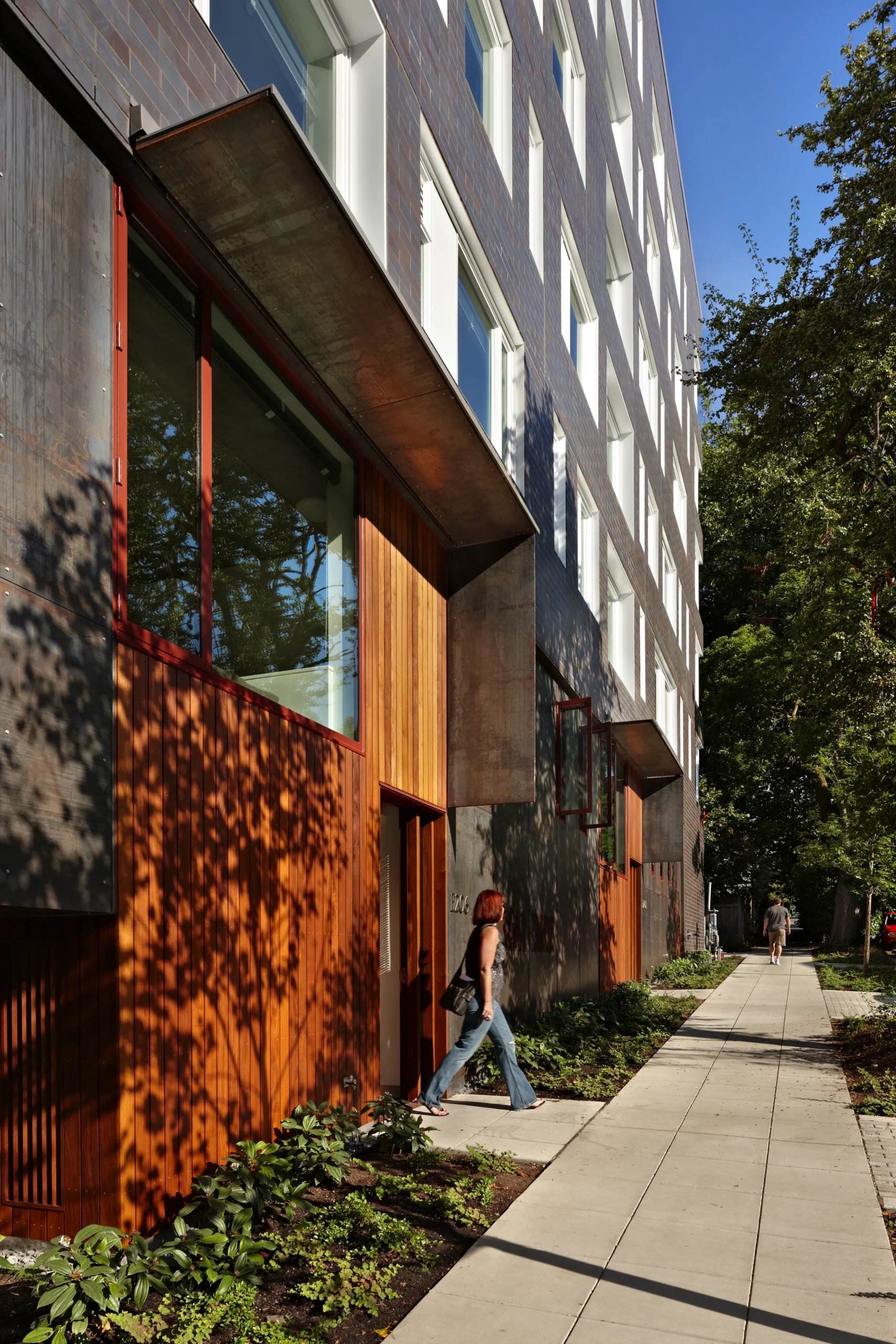 UW residence hall Poplar