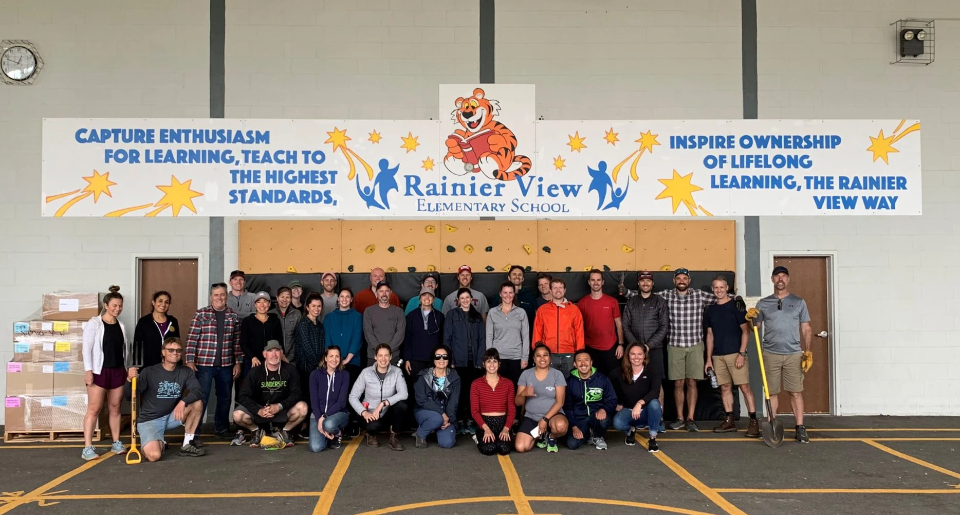 Seattle Day of Giving at Rainier Elementary - group shot